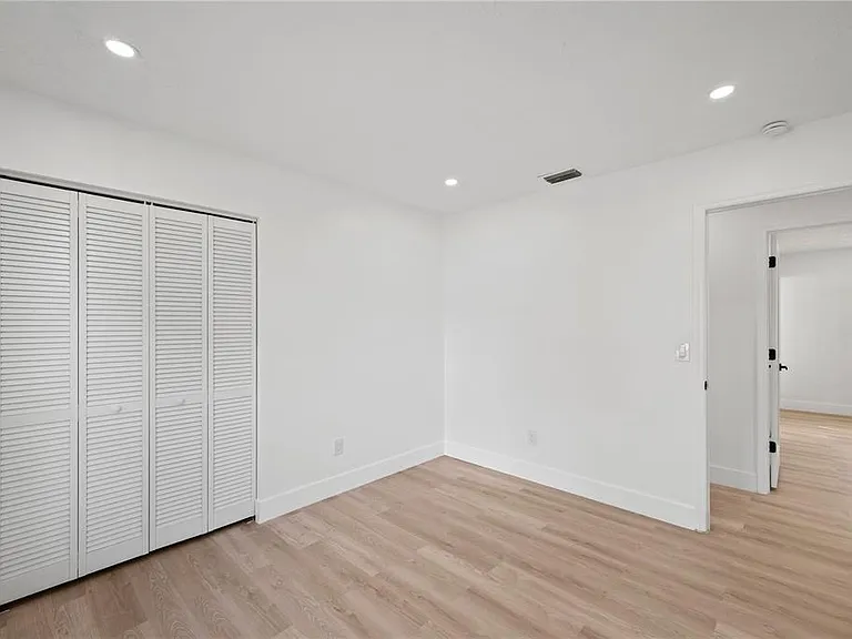 3206 Las Brisas Dr — Photo 21