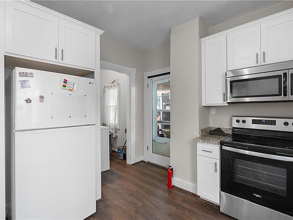 3rd image of 1914 North St