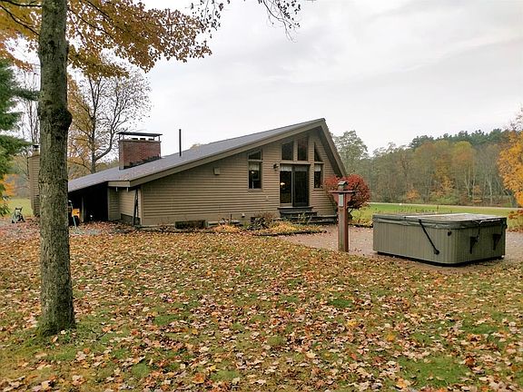 3rd image of 335-349 Sunset Dr