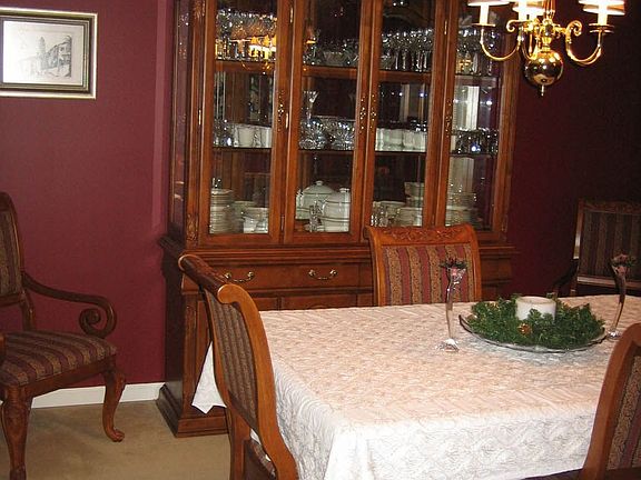 Dining Room(view from kitchen)