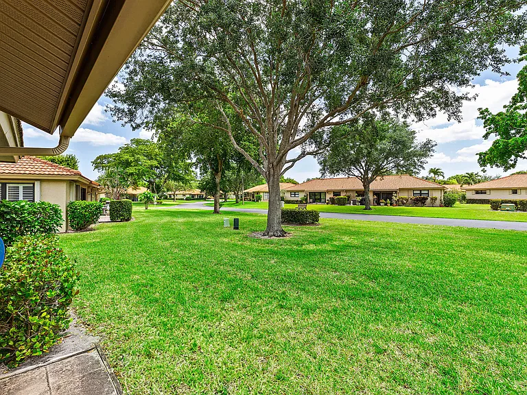4520 Ficus Tree Rd #A — Photo 20