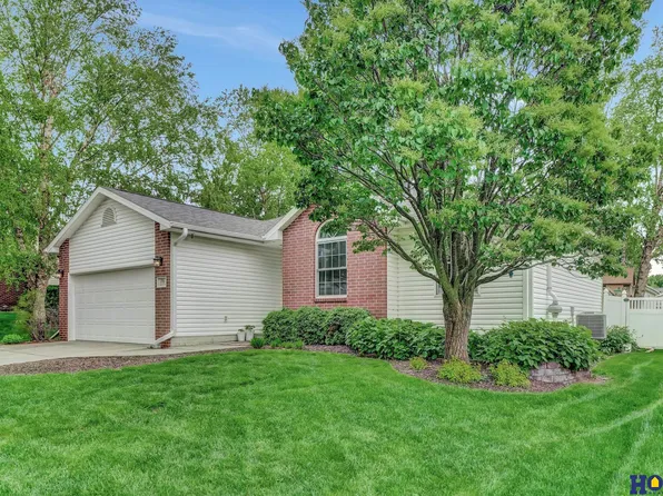 1701 Marlene Dr, Lincoln, NE 68512