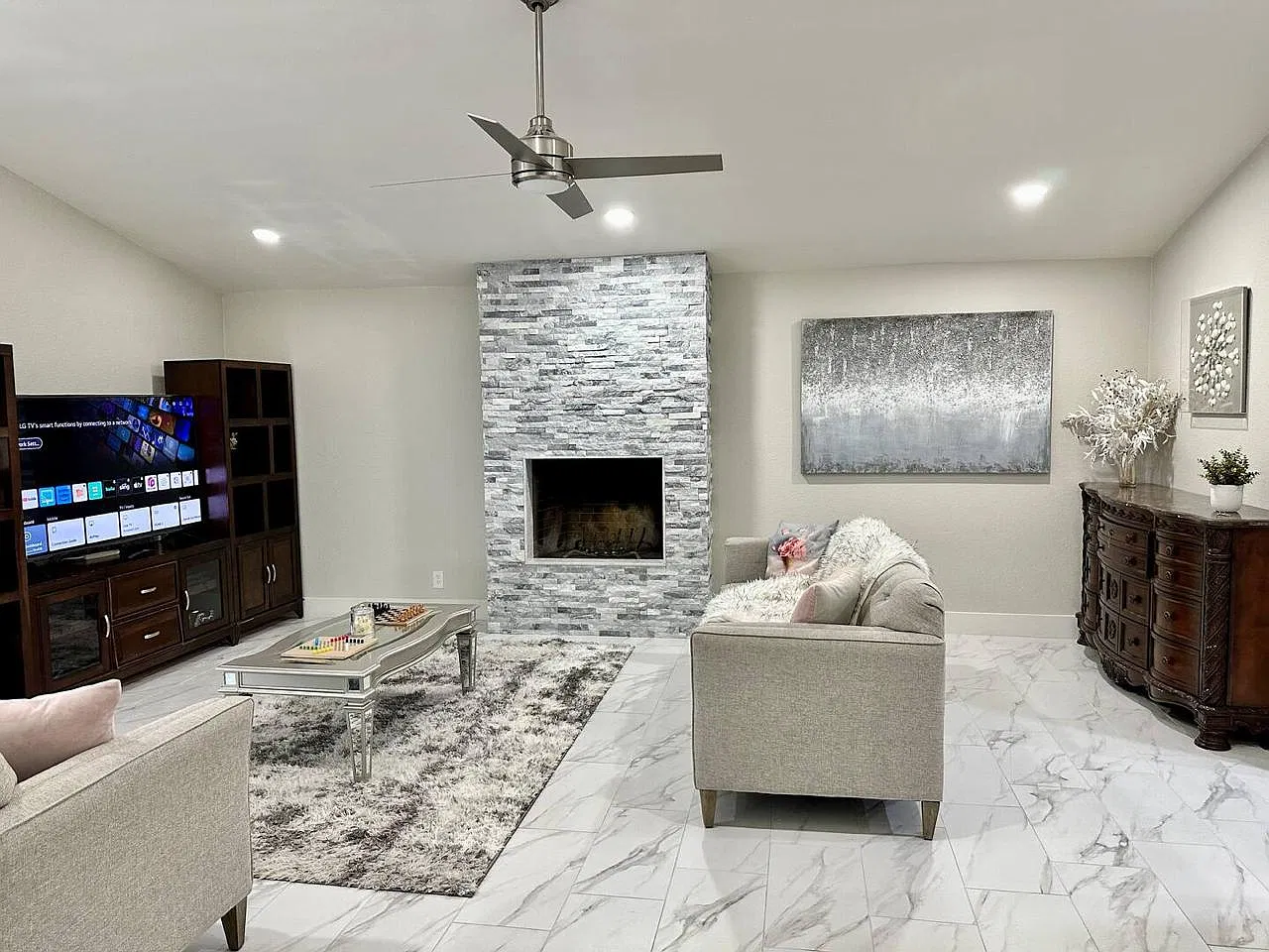 4 bed, 2453 sqft, $4,500 — Photo 3