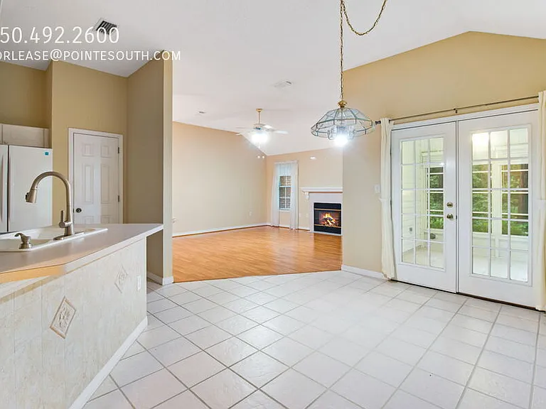 366 Bay Tree Dr — Photo 8