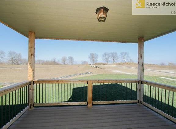 COVERED DECK MADE FROM MAINTENANCE FREE TREX