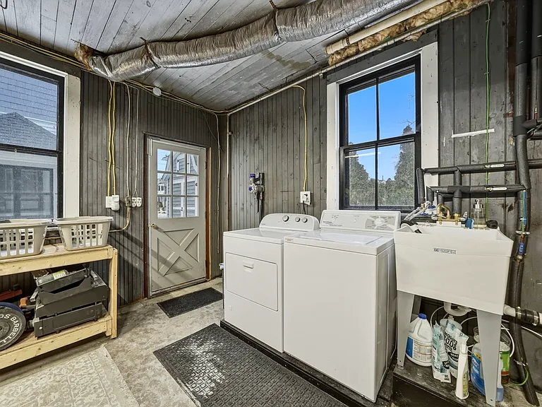 27 Winfield Ave #UPPER — Photo 6