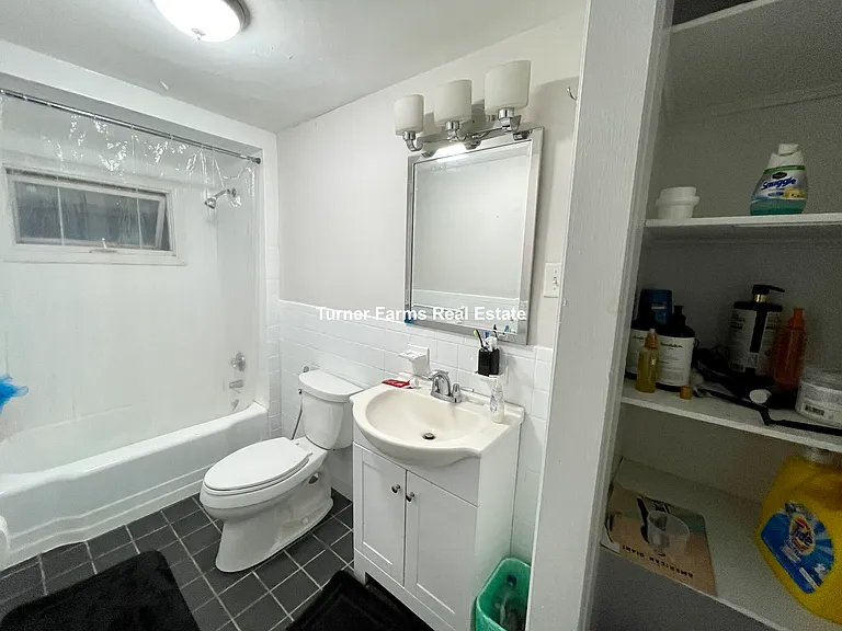 40L Cedar St #1 — Photo 14