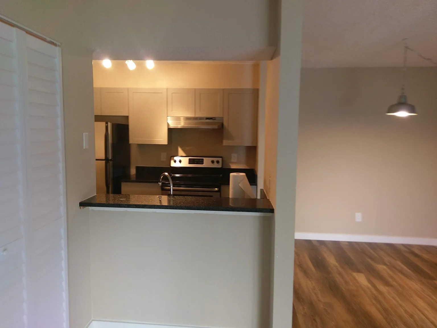 1 bed, 637 sqft, $1,650 — Photo 3