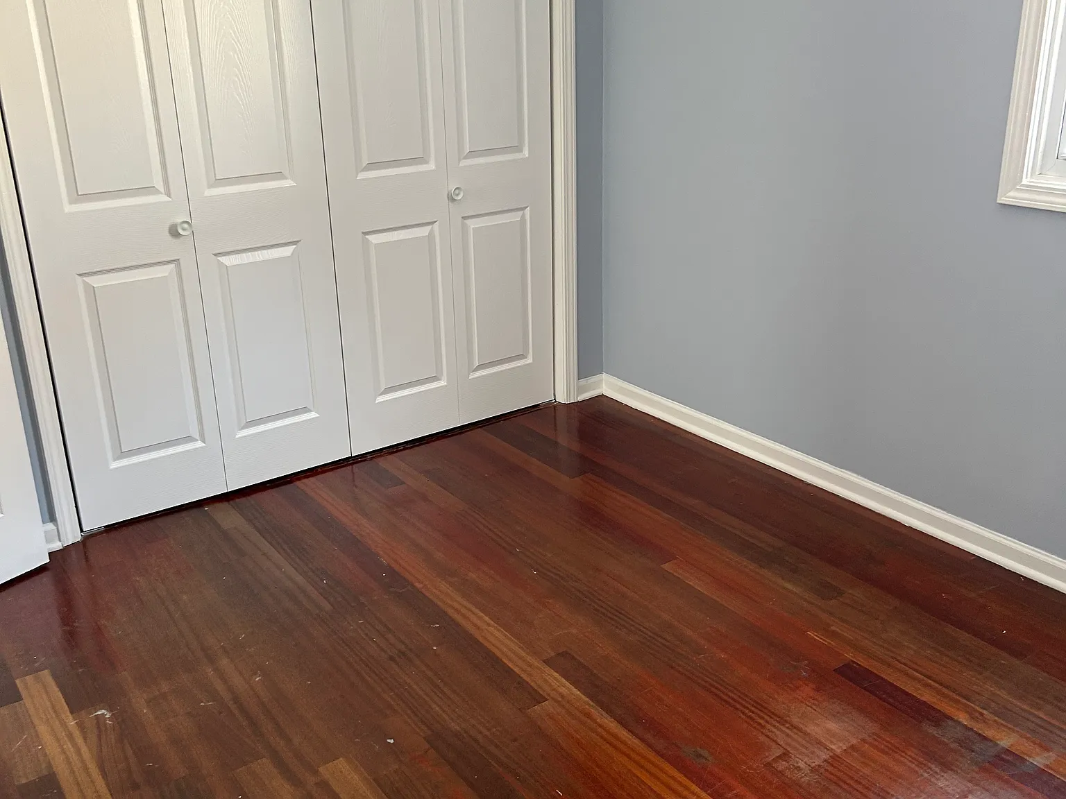 3 bed, 1.5 bath, 1100 sqft, $2,400 — Photo 4