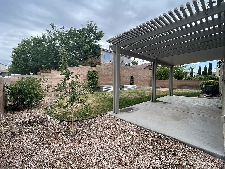 2401 Falesco Rd SE — Photo 28