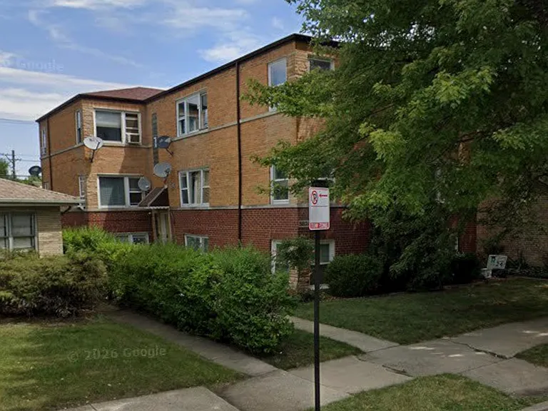 W Higgins Ave — Photo 6