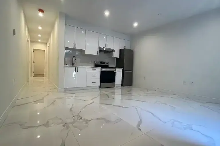 5549 University Blvd #1A — Photo 1