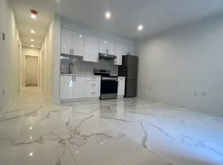5549 University Blvd #1A, Greater Vancouver, BC V6T 1K5