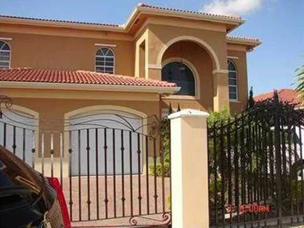 9771 SW 35th St, Miami, FL 33165