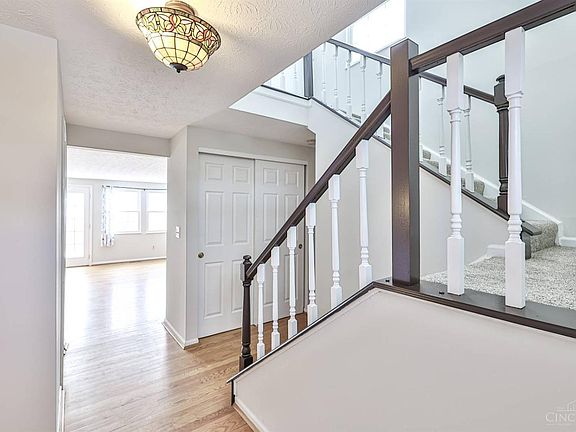 5th image of 10932 Barrington Ct