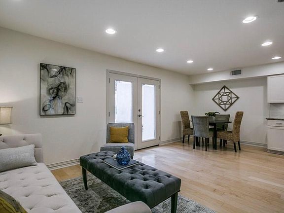 5th image of 2722 Knight St #107C
