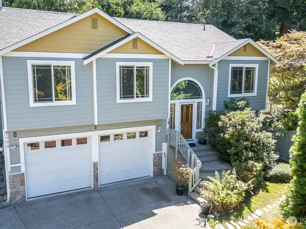 2703 5th Street SW, Puyallup, WA 98373