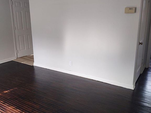 5th image of 1015 Sunset Ct
