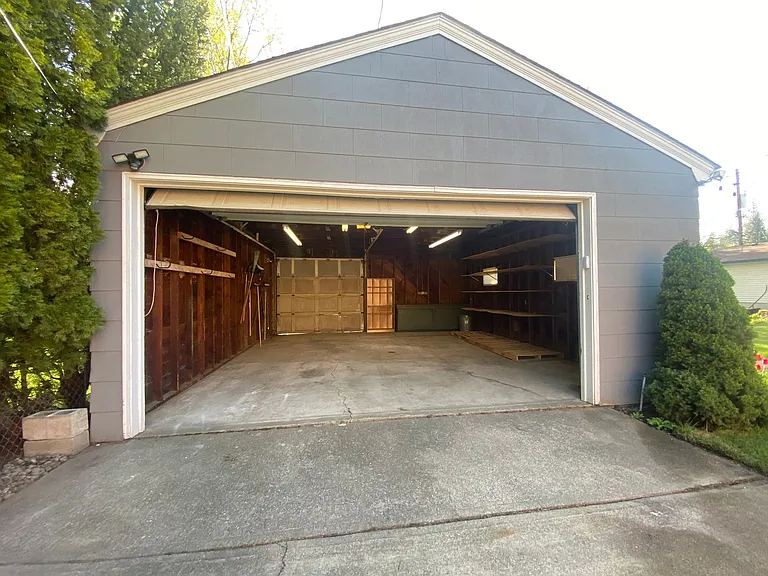 1303 S Garfield St — Photo 31