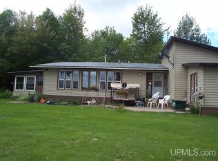 274 N Angeli Rd, Iron River, MI 49935