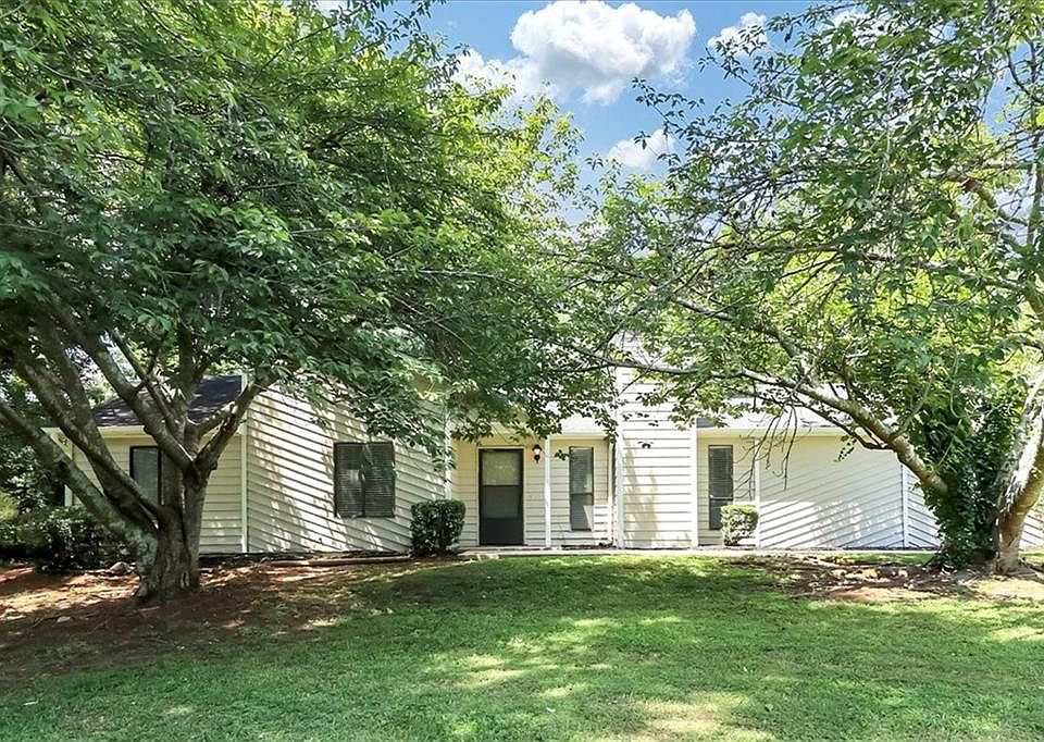 1st image of 3513 Warwick Way