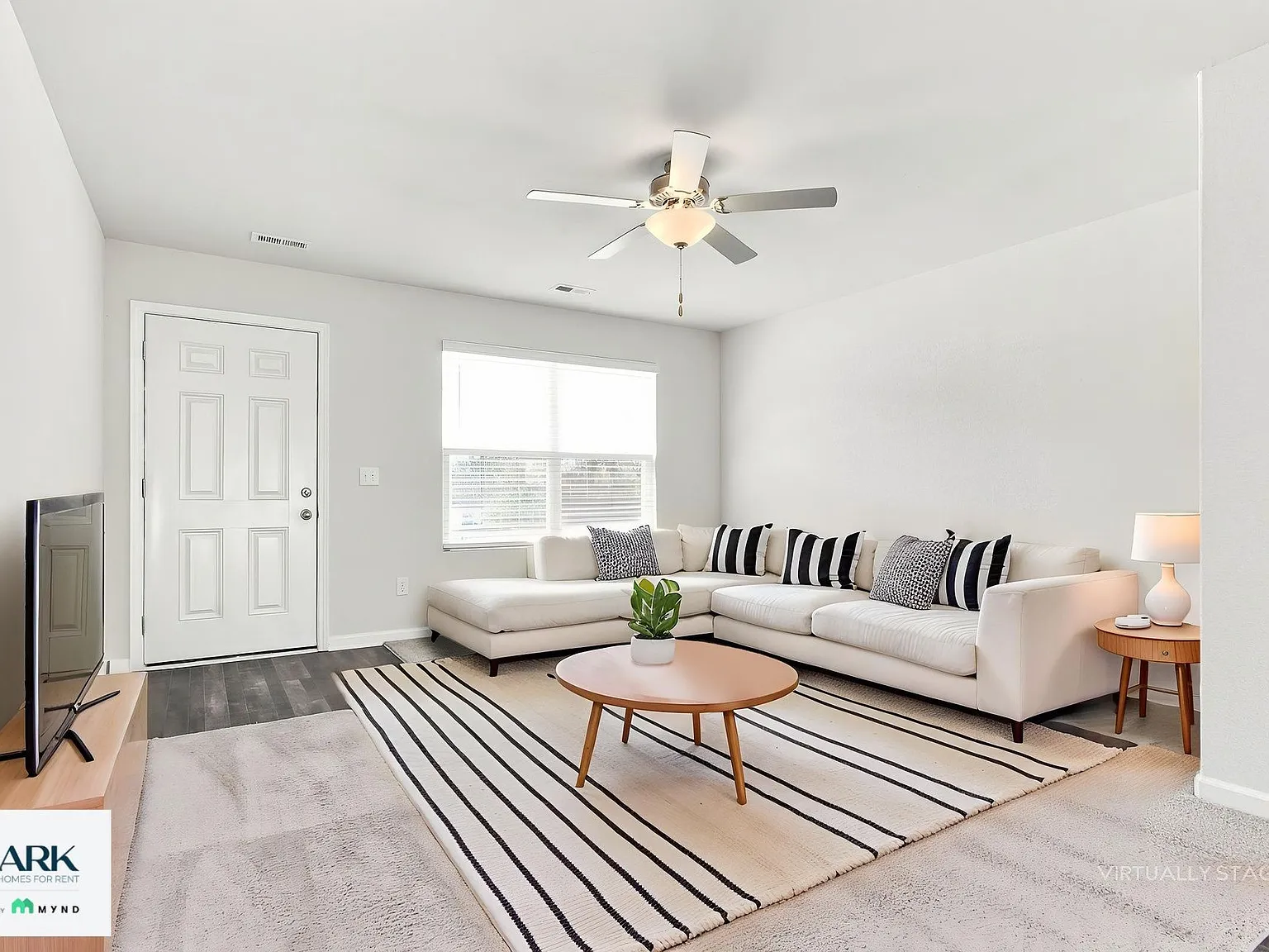 3 bed, 2.5 bath, 1434 sqft, $1,715 — Photo 2
