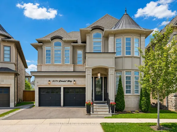 3171 Daniel Way, Oakville, ON L6H 0V1