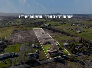 6475 N Foothill Rd, Medford, OR 97502