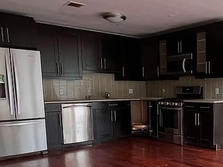 83-30 Kew Gardens Rd #3H — Photo 2