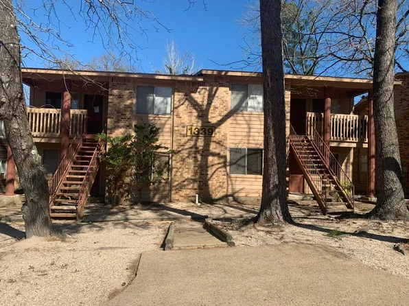1339 Windsor St, Huntsville, TX 77340