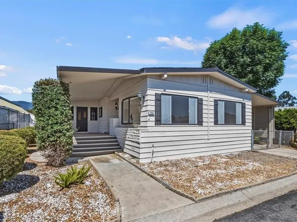 1462 Rainbrook Way, Corona, CA 92882