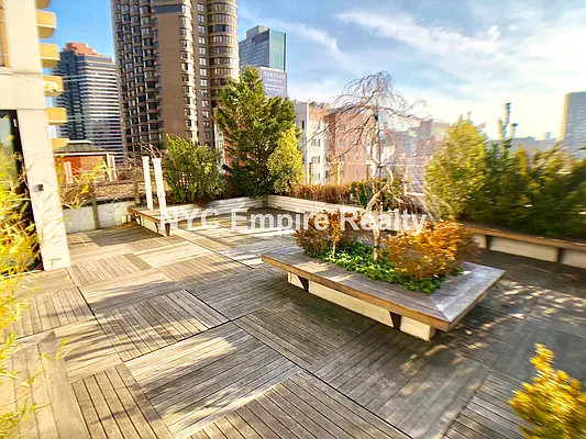 Rented by NYC Empire Realty Inc | media 4