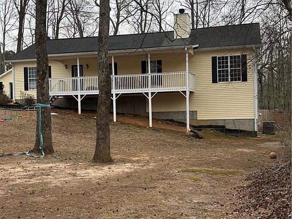 2nd image of 122 Wesley Chapel Ln