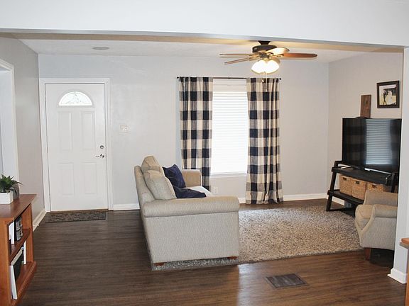 3rd image of 5356 Evanston Ave