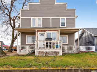 913 Lillooet St W, Moose Jaw, SK S6H4Z7