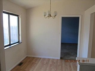 4th image of 3611 Winchester Dr