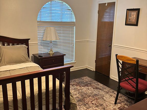 2nd image of 9319 Rentur Dr