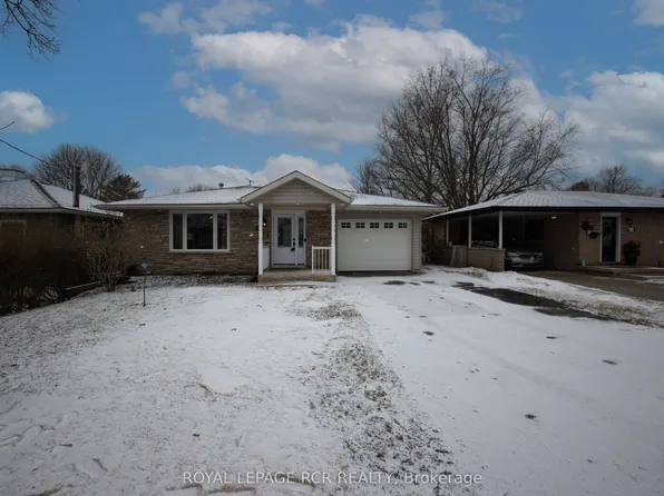 451 William St, Wellington North, ON N0G 2L3