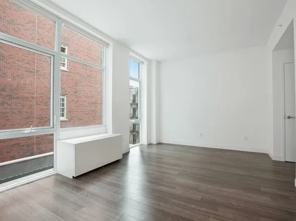 185 Avenue B APT 4B, New York, NY 10009