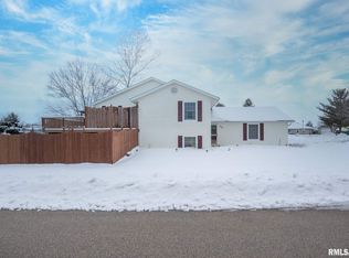 795 Neptune St, Geneseo, IL 61254