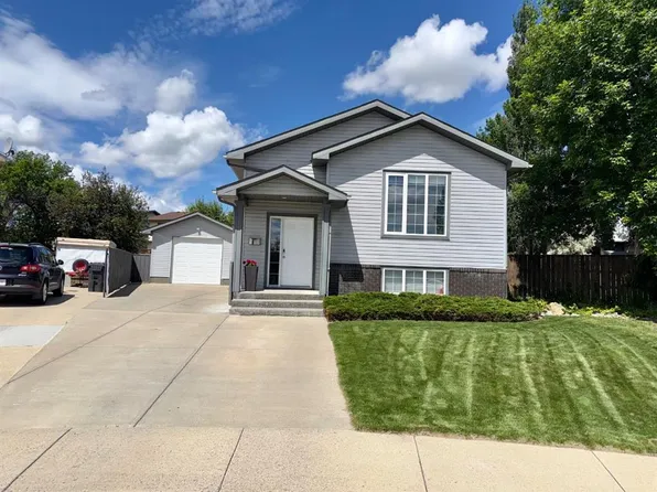 40 S Micmac Ct W, Lethbridge, AB T1K 7P9