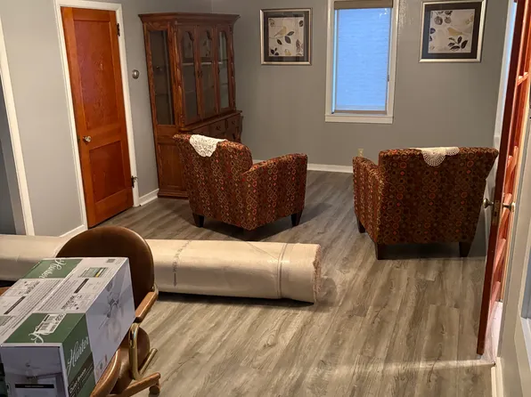 (undisclosed Address), Perry, IA 50220