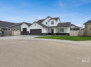 9910 W Sunberry Ct, Star, ID 83669