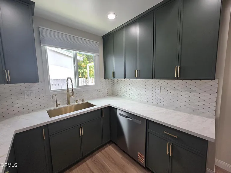 6829 Murietta Ave — Photo 4