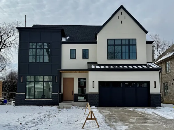 140 S Rex Blvd, Elmhurst, IL 60126