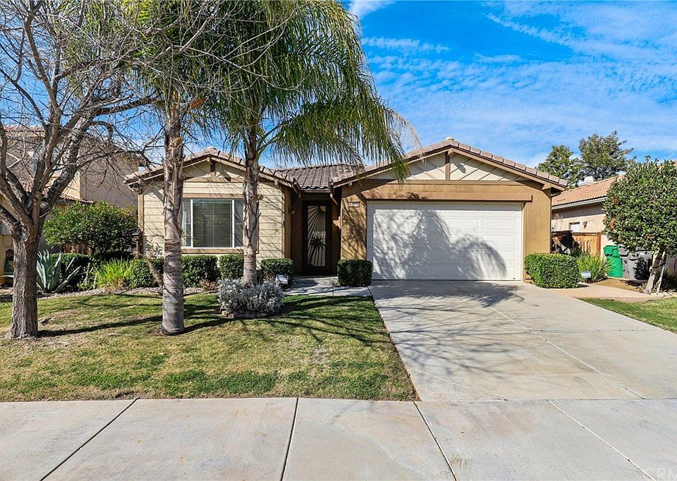 1st image of 31570 Baez Cir