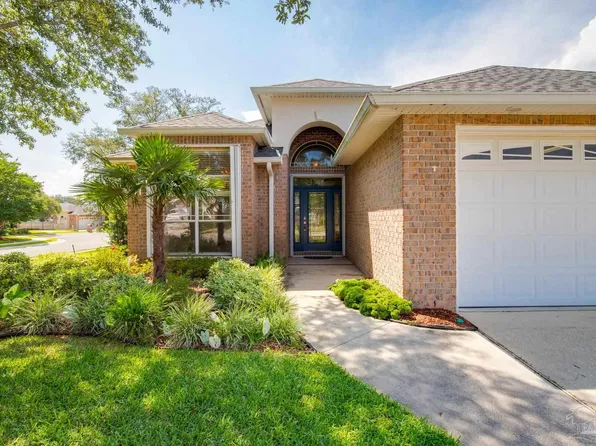1372 Autumn Breeze Cir, Gulf Breeze, FL 32563
