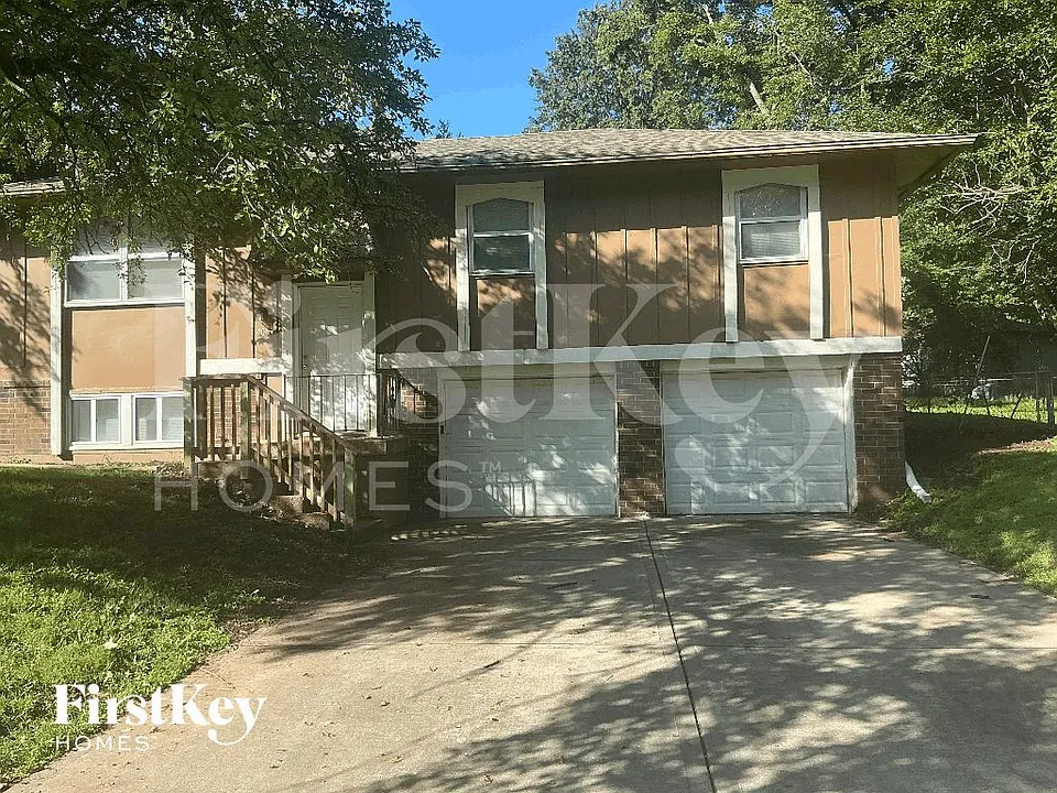 400 SW Keystone Ct