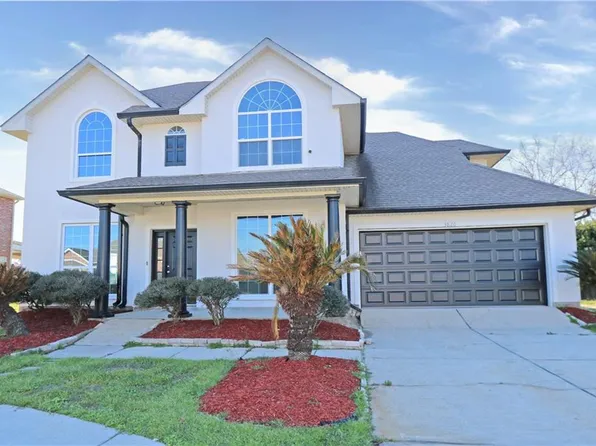 3820 Lake Huron Dr, Harvey, LA 70058