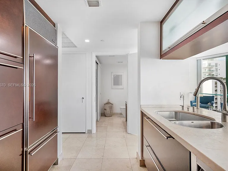 6000 Indian Creek Dr #8B — Photo 15